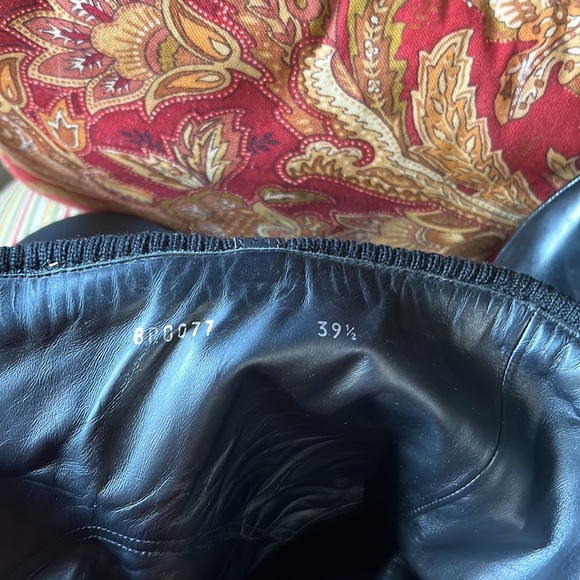 Loui Vuitton boots authentic - Picture 4 of 12